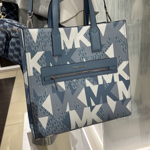 Michael Kors Kenly Large NS Tote Chambray Multi - Picture 6 of 16